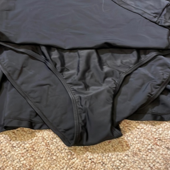 Push up one- piece swim Dress Size : 18 NWOT - Picture 3 of 5